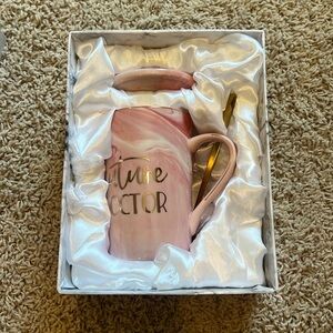 future doctor tea mug and lid set